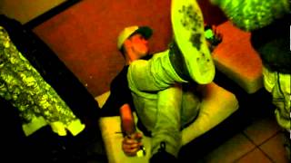 Chuckie ft Dj ortzy - Who Is Ready To Jump (DJGREGOR).mpg