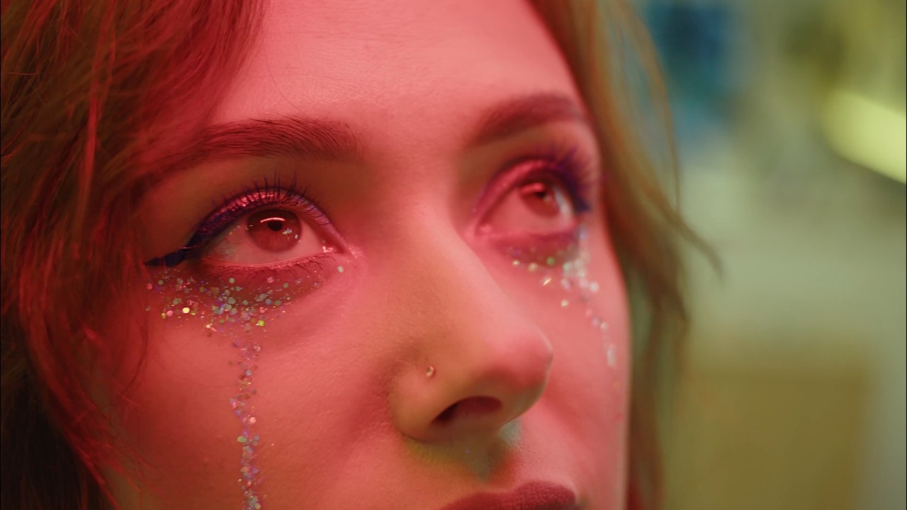 ŻYŃY wraca z nowym materiałem – posłuchaj “Loose It”