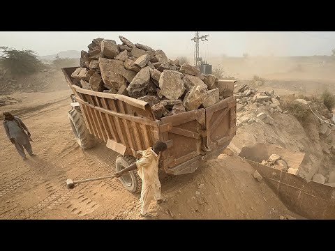 “Big Rock Crusher Machine: Crushing Giants with Extreme Power #stonecrusher