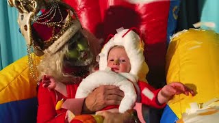 The Flaming Lips - A Change at Christmas (Say It Isn&#39;t So) [Official Music Video]