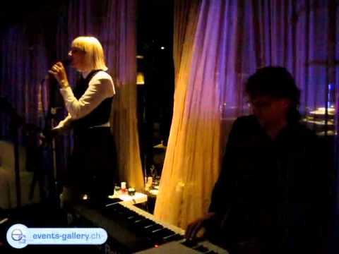 Trisha (Yves Larock singer) live "Until tomorrow" & "Raise up" @ Gold, Geneva 18.11.2010