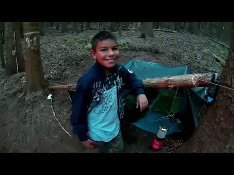 Buschcraf Notte di ferragosto in campeggio in solitaria sul monte tuoro. Chiusano San Domenico