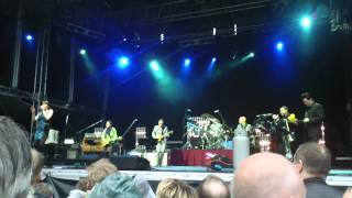 Joe Bonamassa and Beth Hart live in Bergen 2013