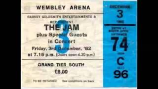 Smithers-Jones [Live at Wembley (Dec 3rd 1982)] Music Video