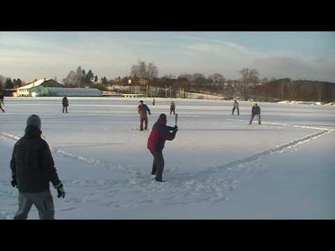 Christmas Slowpitch on the White-field - 26.12.2010 (-10°C)