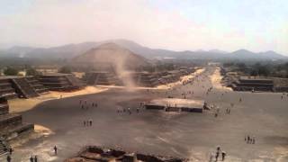 Remolino en Teotihuacan