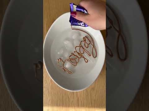 Chocolate letters on ice and water! 🧊 🍫 #kitchenhacks #chocolate