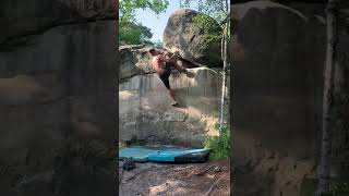 Video thumbnail de La Boule, 4c. Fontainebleau