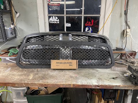 2013-2018 Dodge Ram Rough Country Mesh Grille Install