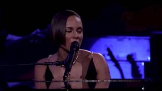 Alicia Keys - Unbreakable (Live at iTunes Festival 2012)
