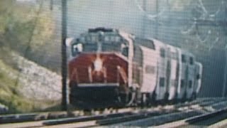 preview picture of video 'Commuter Trains in Hanover, MD'