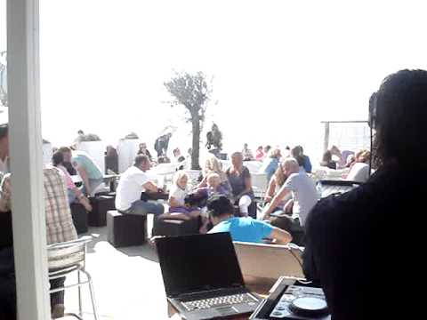Jay Serano & Ronno guitar @ Branding Beach Club