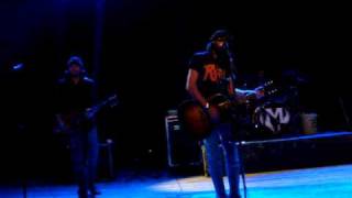 Micky and The Motorcars  Love is where I left it