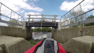 preview picture of video 'Canoeing the Medway'