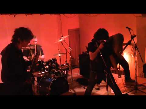 Hellcannon (Funeral Home - 12-22-2010) online metal music video by HELLCANNON
