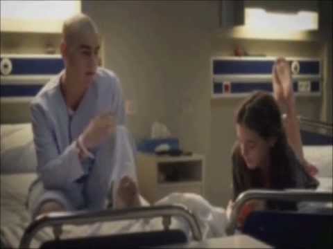 cristina y lleó pulseras rojas