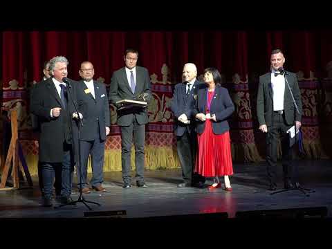 Lions Club jótékonysági gyerekprogramja a Magyar Állami Operaházban