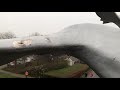 Zo ziet de walvisstaart waar een metrostel op belandde er van boven uit