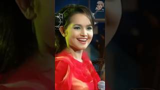 Download lagu Siti Nurhaliza - Engkau Bagaikan Permata (HMI 2002) #sitinurhaliza mp3