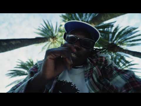 SOLOCHULO -AWFF ME (OFFICIAL MUSIC VIDEO)
