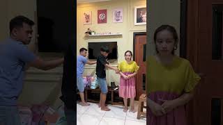 Download lagu Who told you to be behind me #comedy mp3