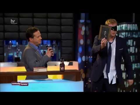 Martin Sierp bietet Fesselspielchen im Tunnel des Terrors - Comedy Tower