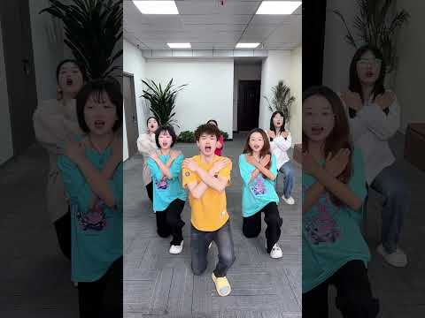 看誰能挑戰成功 #辦公室遊戲 #挑戰 #趣味遊戲