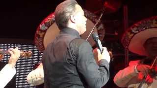 Luis Miguel (De que manera te olvido, La bikina, Sept/19/2013 Tucson Az By Teresa San Miguel