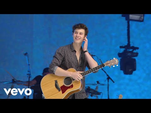 Shawn Mendes - There's Nothing Holdin' Me Back (Live At Capitals Summertime Ball) Video