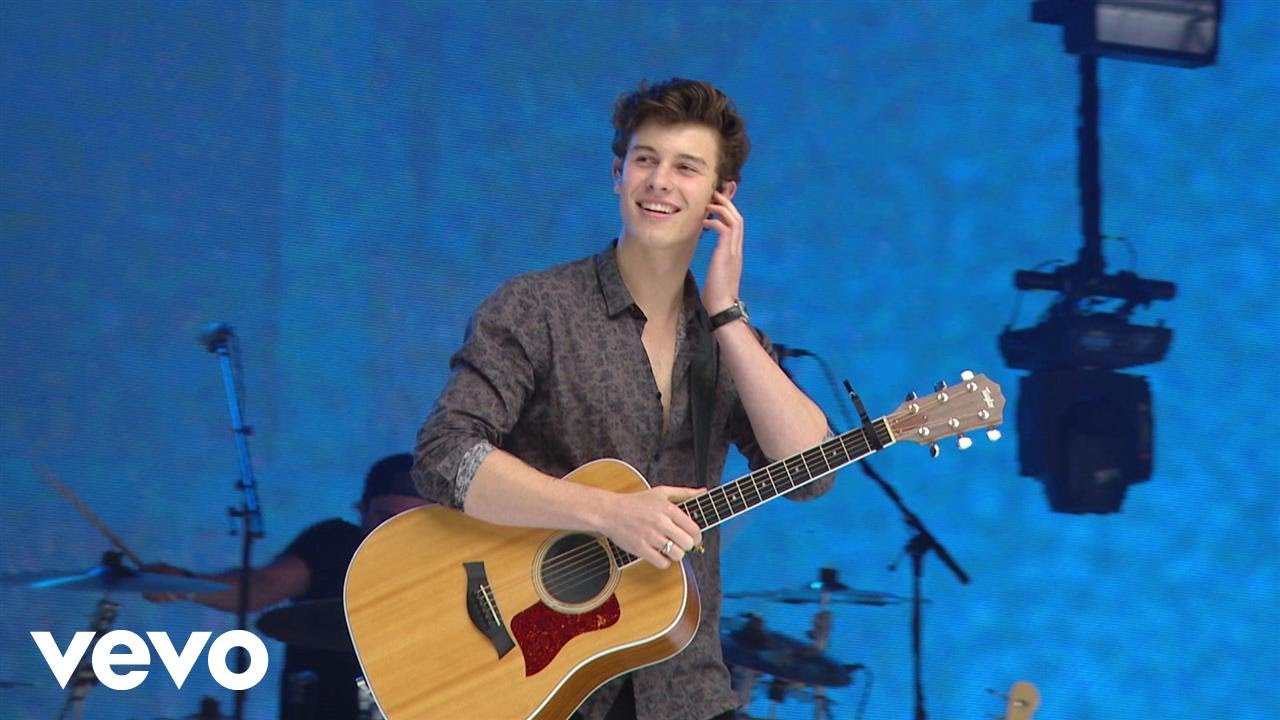 Shawn Mendes - There's Nothing Holdin' Me Back (Live At Capitals Summertime Ball)