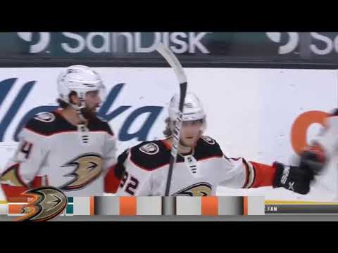 Волков оформил дубль за четыре минуты в матче с "Сан-Хосе"