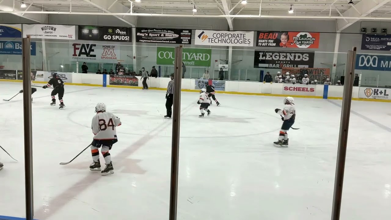 Game 05: 7-5 Moorhead, Lionel scores on a pass from Ronan