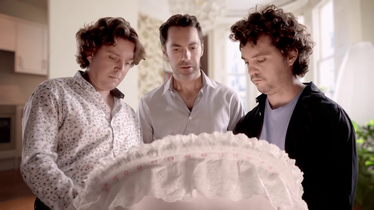 Miniature de la vidéo 3 hommes et un couffin, la pièce du film 3 hommes et un couffin