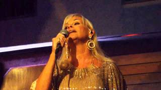 Lorrie Morgan - Half Enough (LIVE From the Woodlands)