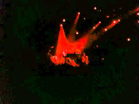 Laura Jansen Use somebody @013 SNEEZE