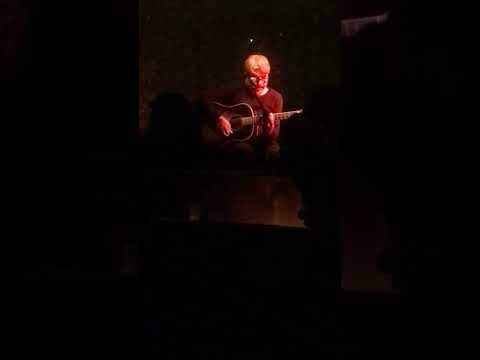 MANUEL MORETTI en Belushi Bar - VIRGINIA [fragmento]