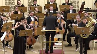«Baby elephant walk» Marina Manafova by theme Henry Mancini for piccolo and tuba with orchestra