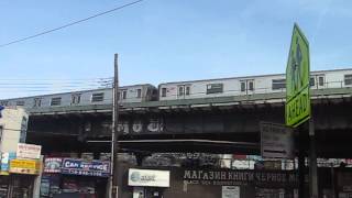 preview picture of video 'B train above Coney Island and Brighton Beach Avenues'