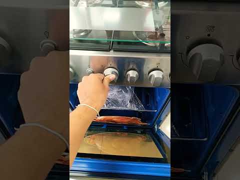 If your kitchen has a gas cut-off system, you should turn on the oven like this.