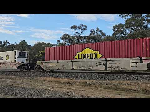 2PM5 PN Linfox Express #1, Perth to Melbourne, 1700, 29/8/24, Ararat West VIC
