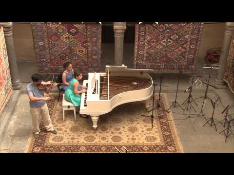 Klasik Keyifler 2013 - Birsen Ulucan Piano Class Concert - Ahmet Adnan Saygun - Horon