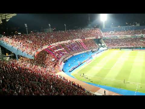 "Hinchada de Cerro Porteño vs Peñarol. Copa Libertadores 2022" Barra: La Plaza y Comando • Club: Cerro Porteño