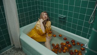 peaches in the bathtub Music Video