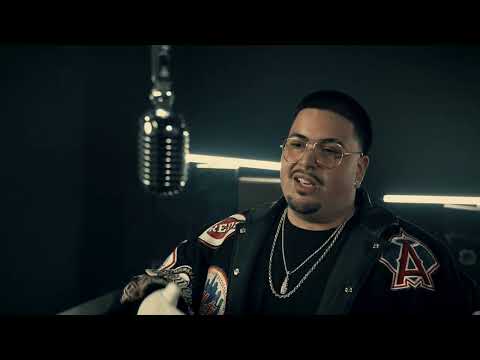 SLAPNFADE - 40831 -Shimo Media Performance