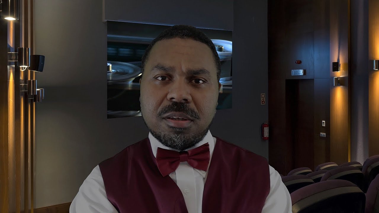 ASMR | Movie Theater Attendant | Talking While Eating Popcorn 🍿