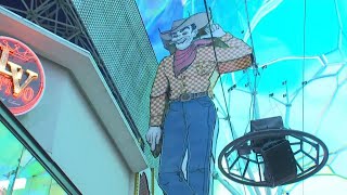 Iconic Vegas Vic sign violating Las Vegas city code as it remains off