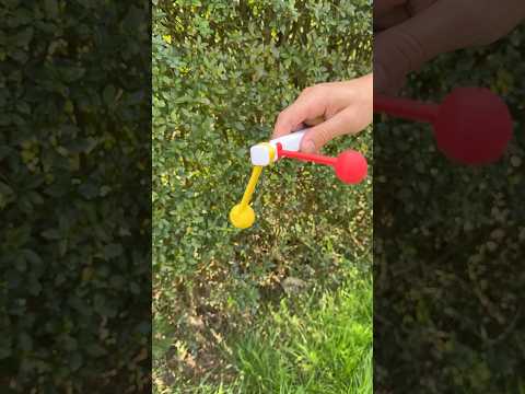 Clackers – A Rotating Ball Toy from the 90s🤩#layerworks #retro #clackers #90sthrowback #3dprinting