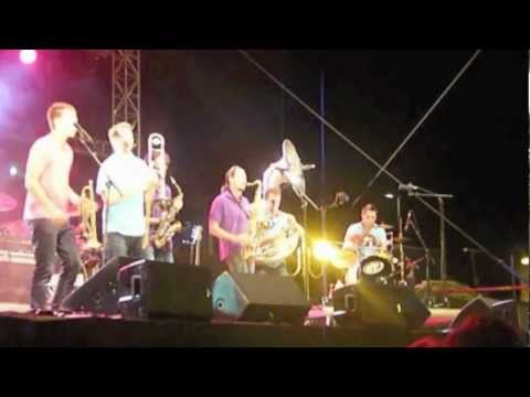 GET7 Brass Band - AP Touro (New Birth Brass Band cover) @ Scène des Poly'sons 2012