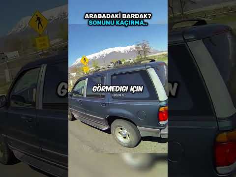 Motorcu, Arabada Unutulan Bardağı Buldu 😳 #shorts