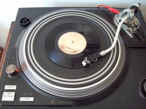 George McCrae - IAin't Lyin'  No.12   2nd Week October 1975 UK